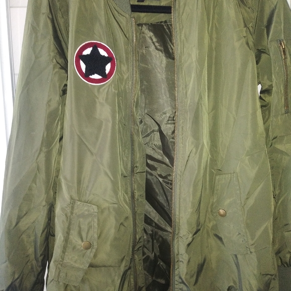 Jacket - Picture 3 of 4
